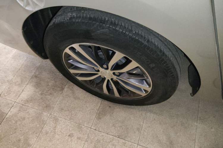 Used Buick GL8 2021 ES Landtrek 653T Comfort Edition Exterior 5