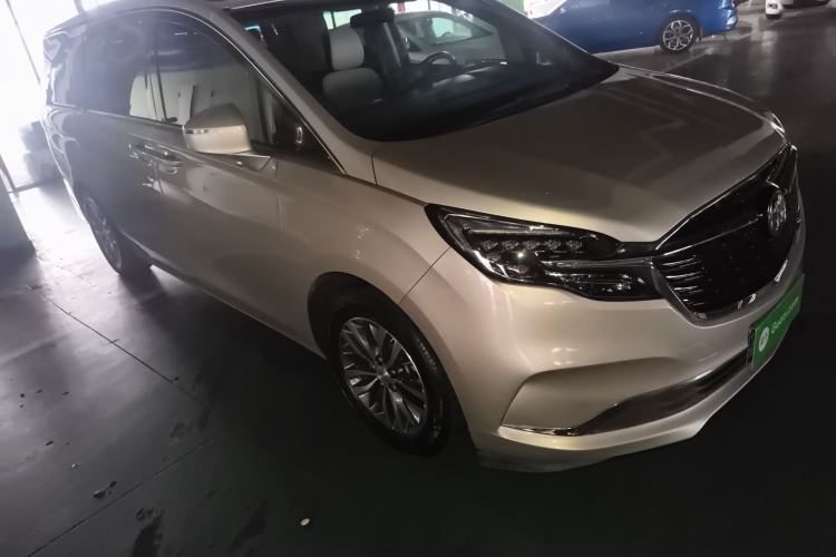 Used Buick GL8 2021 ES Landtrek 653T Comfort Edition Front Right 45 Deg