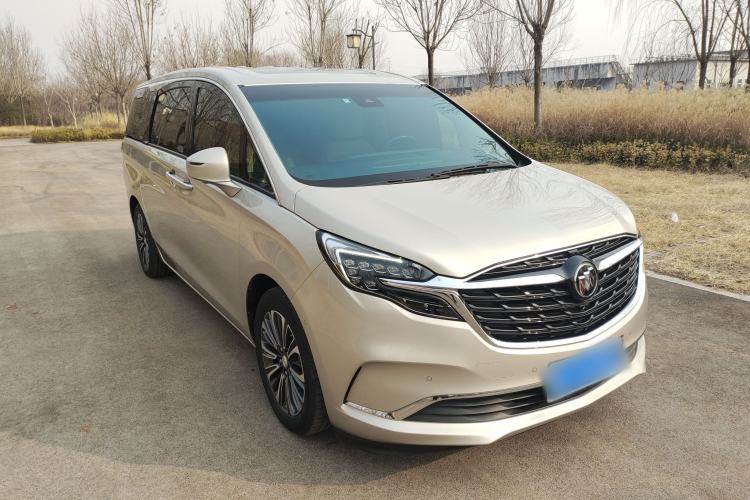 Used Buick GL8 2021 ES Landtrek 653T Luxury Model Front Right 45 Deg