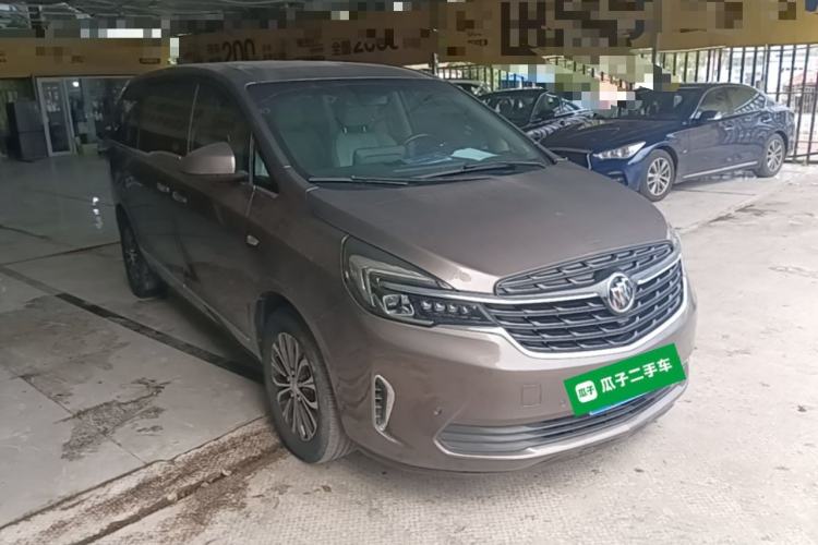 Used Buick GL8 2021 Land Cruiser Executive 652T Premium Model Front Right 45 Deg