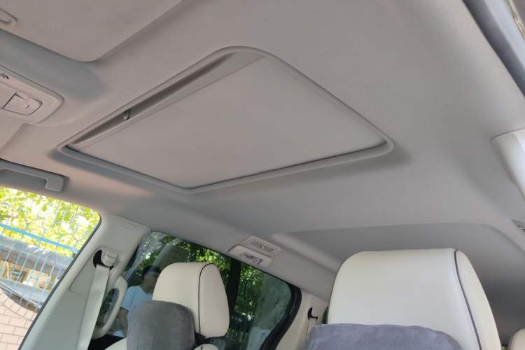 Used Buick GL8 2021 Land Cruiser Executive Class 652T Luxury Model Headliner