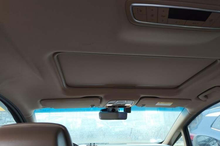 Used Buick GL8 2021 ES Land Cruiser 653T Luxury Edition Headliner