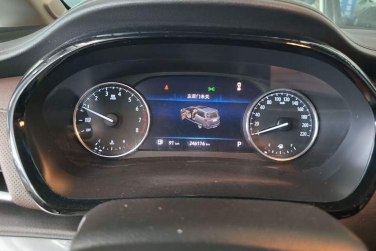 Used Buick GL8 2021 Land Cruiser Executive Class 652T Comfort Model Instrument Cluster