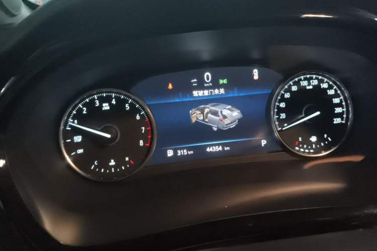 Used Buick GL8 2021 Land Cruiser Executive Class 652T Smart Luxury Model Instrument Cluster