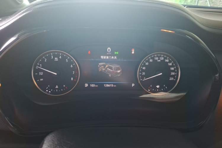 Used Buick GL8 2021 Land Cruiser Executive Class 652T Luxury Model Instrument Cluster
