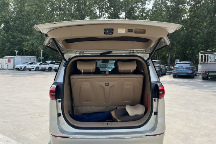 Used Buick GL8 2021 ES Land Cruiser 653T Luxury Edition Interior 11