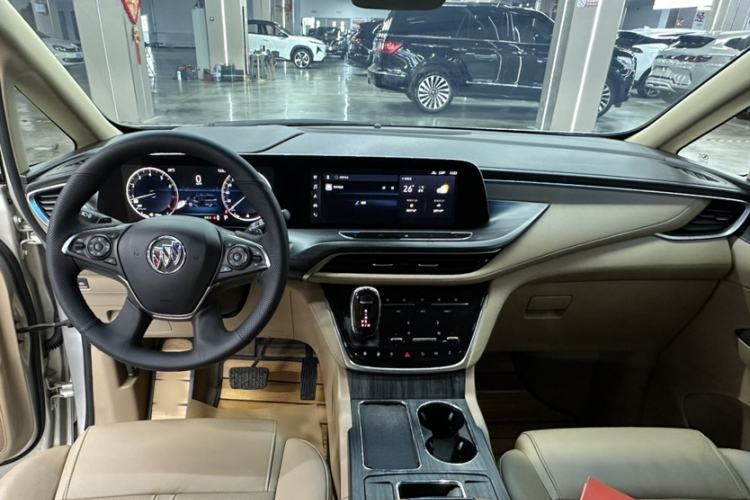 Used Buick GL8 2021 ES Landtrek 653T Luxury Model Interior 2