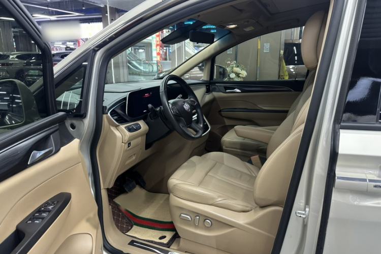 Used Buick GL8 2021 ES Land Cruiser 653T Flagship Model Interior 3