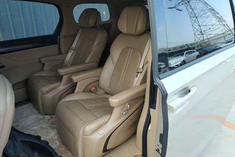 Used Buick GL8 2021 ES Landtrek 653T Luxury Model Interior 4