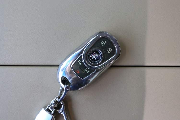 Used Buick GL8 2021 ES Land Cruiser 653T Luxury Edition Interior 4