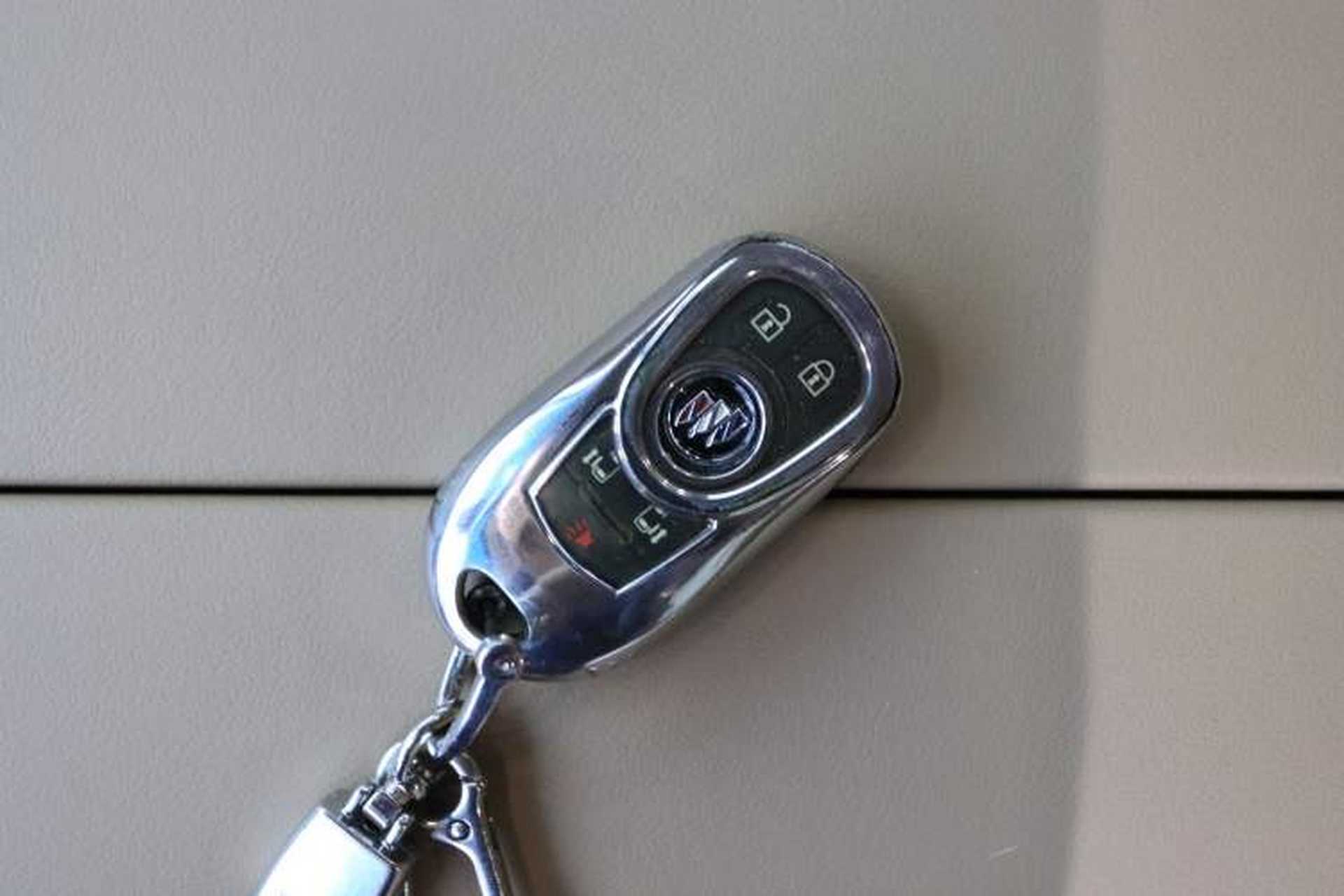 Used Buick GL8 2021 ES Land Cruiser 653T Luxury Edition Interior 4