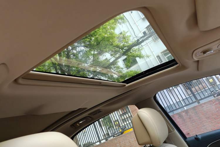Used Buick GL8 2021 ES Land Cruiser 653T Flagship Model Interior 7