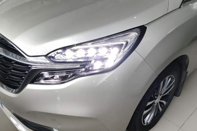 Used Buick GL8 2021 ES Landtrek 653T Comfort Edition Left Front Headlight