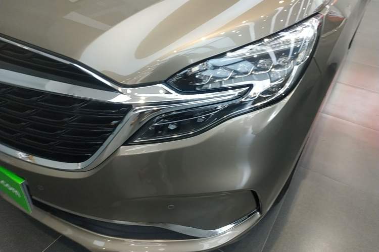 Used Buick GL8 2021 ES Land Cruiser 653T Luxury Edition Left Front Headlight