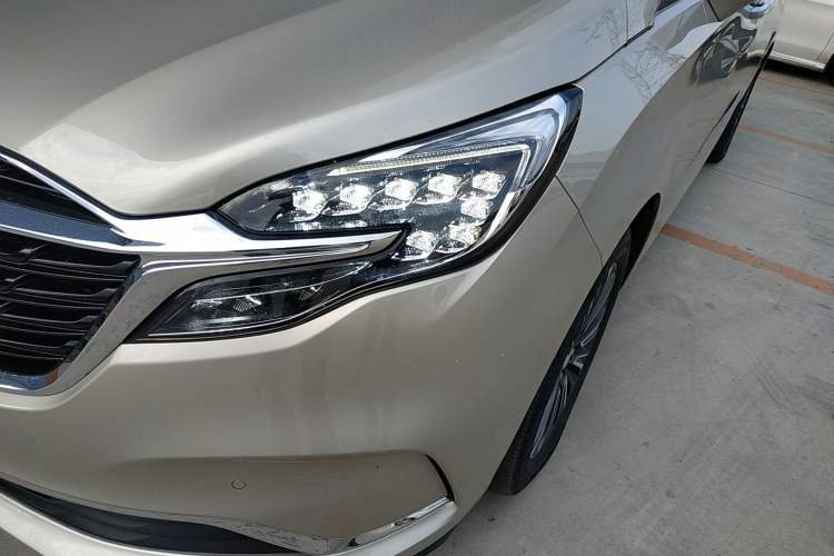 Used Buick GL8 2021 ES Landtrek 653T Luxury Model Left Front Headlight