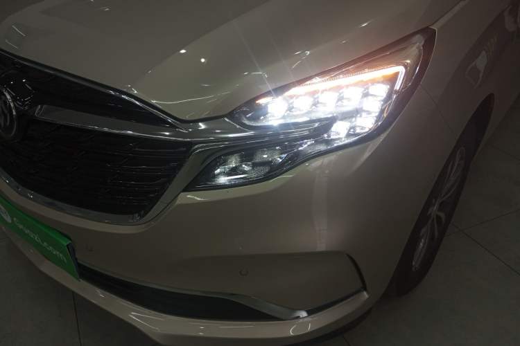 Used Buick GL8 2021 ES Land Cruiser 653T Luxury Edition Left Front Headlight