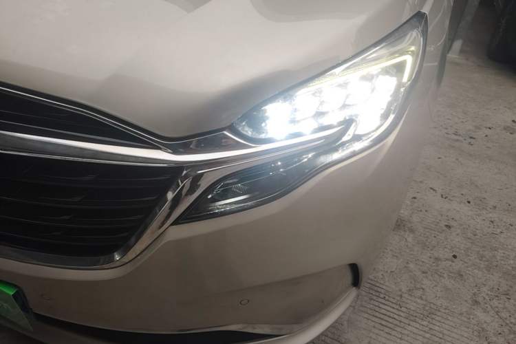 Used Buick GL8 2021 ES Landtrek 653T Luxury Model Left Front Headlight