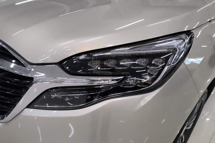 Used Buick GL8 2021 ES Land Cruiser 653T Luxury Edition Left Front Headlight