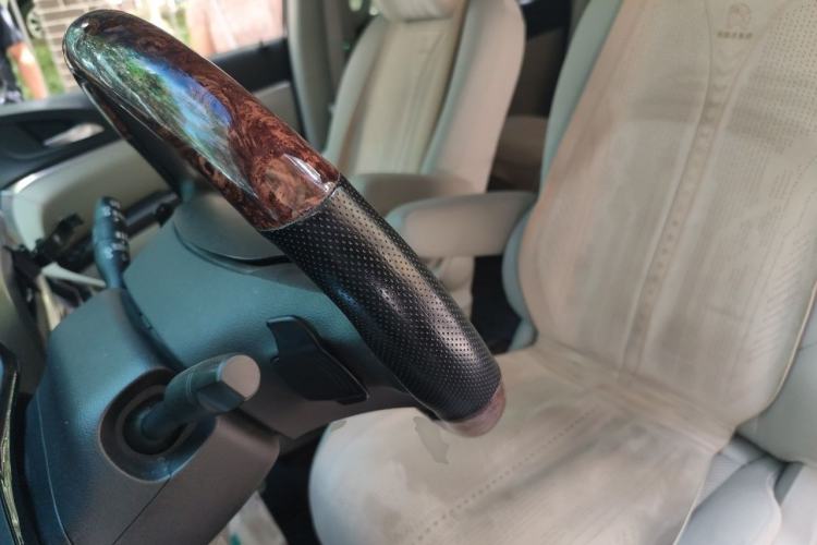 Used Buick GL8 2021 Land Cruiser Executive Class 652T Comfort Model Left Front Seat