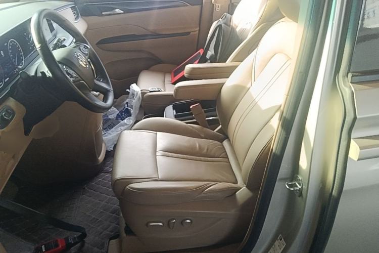 Used Buick GL8 2021 ES Land Cruiser 653T Luxury Edition Left Front Seat