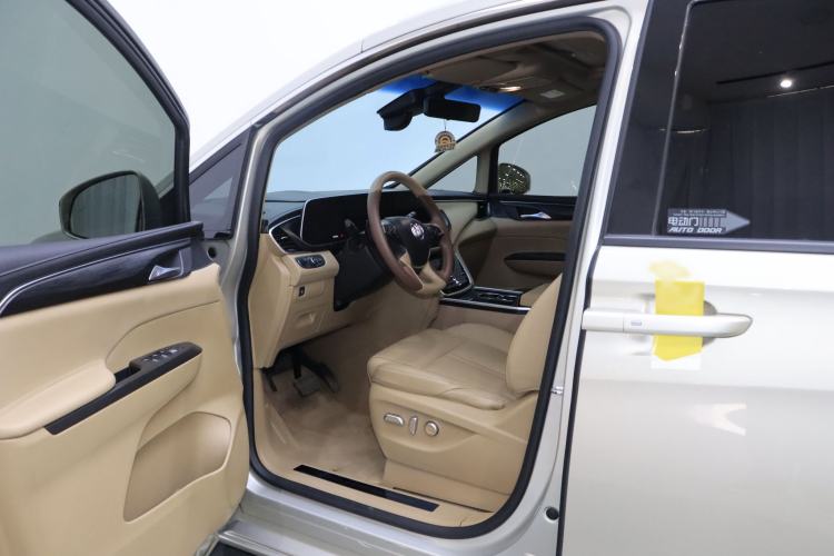 Used Buick GL8 2021 ES Land Cruiser 653T Luxury Edition Left Front Seat