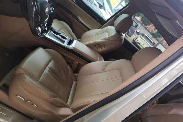 Used Buick GL8 2021 ES Land Cruiser 653T Flagship Model Left Front Seat