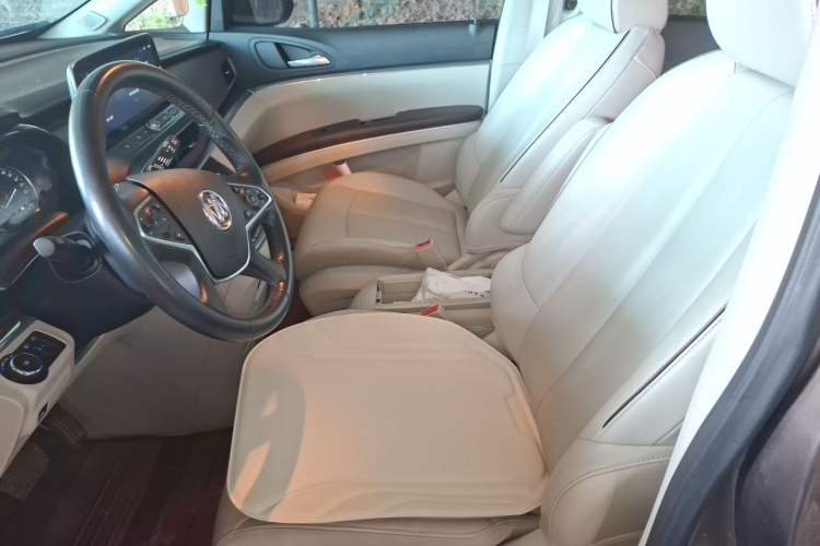 Used Buick GL8 2021 Land Cruiser Executive Class 652T Luxury Model Left Front Seat