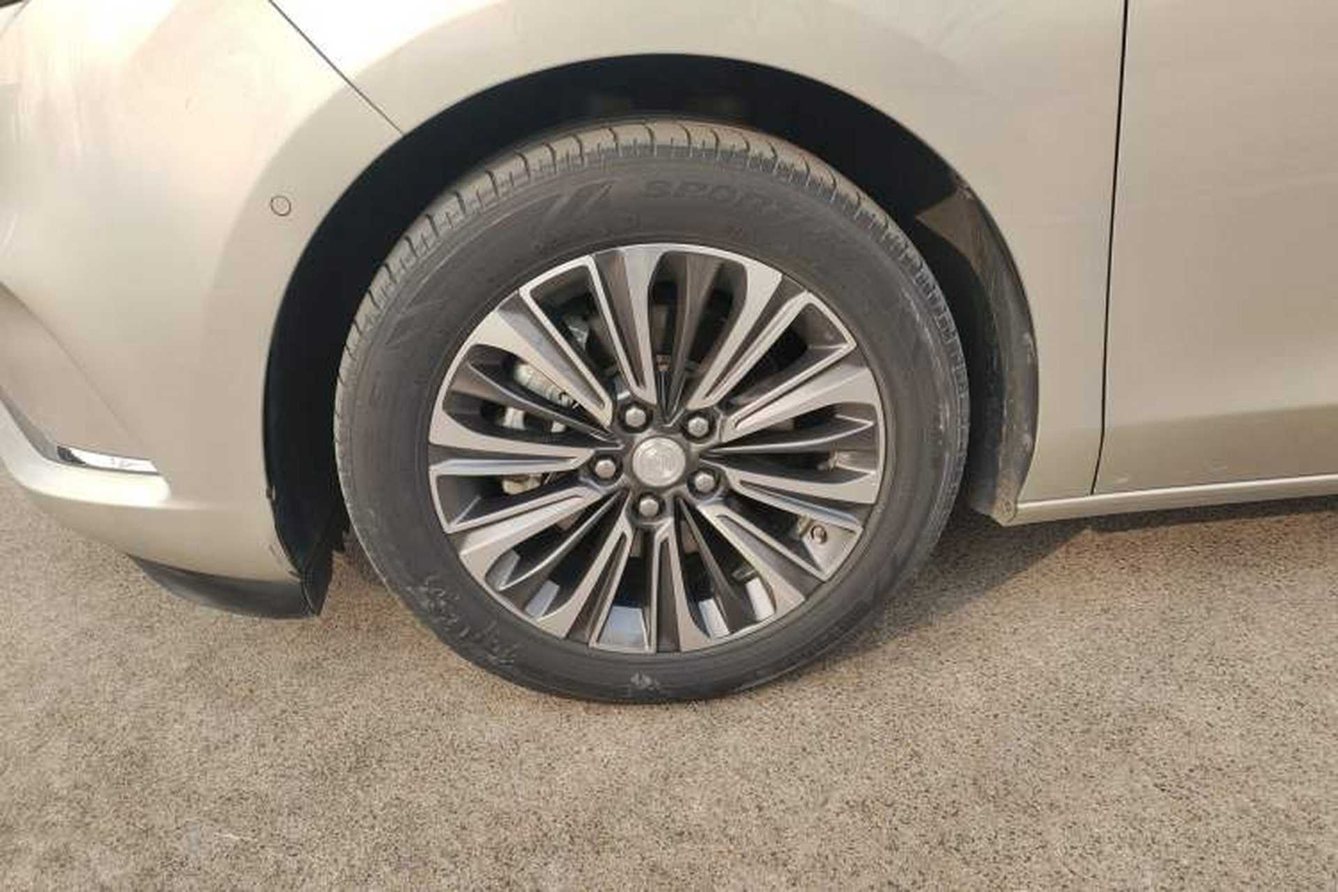 Used Buick GL8 2021 ES Landtrek 653T Luxury Model Left Front Wheel Hub