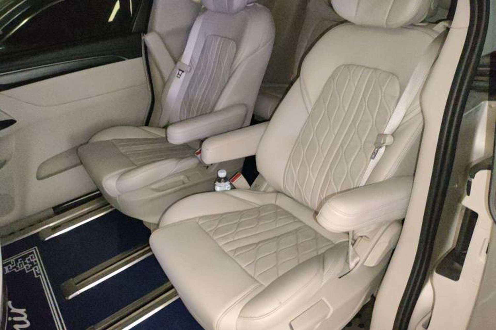 Used Buick GL8 2021 ES Landtrek 653T Comfort Edition Left Rear Seat