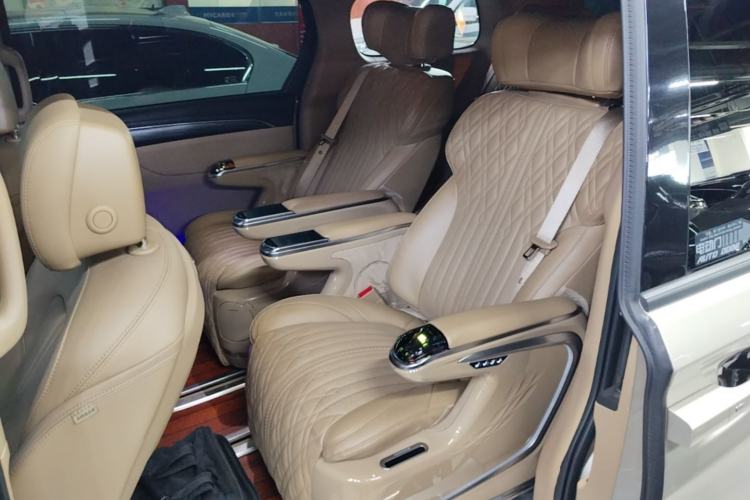 Used Buick GL8 2021 ES Land Cruiser 653T Luxury Edition Left Rear Seat