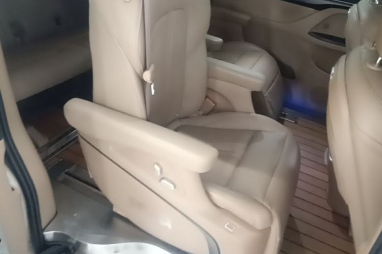 Used Buick GL8 2021 ES Landtrek 653T Luxury Model Left Rear Seat