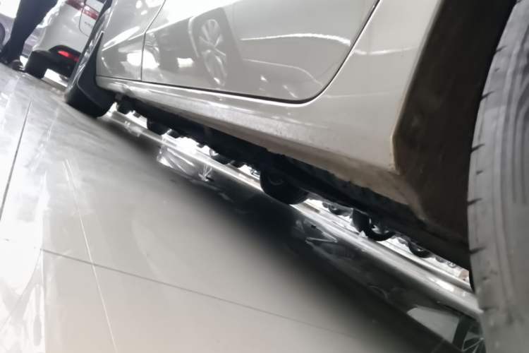 Used Buick GL8 2021 ES Landtrek 653T Comfort Edition Left Side Sill