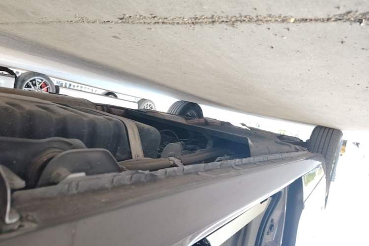Used Buick GL8 2021 Land Cruiser Executive 652T Premium Model Left Side Sill