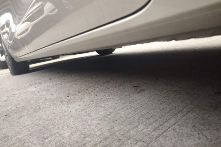 Used Buick GL8 2021 ES Landtrek 653T Luxury Model Left Side Sill