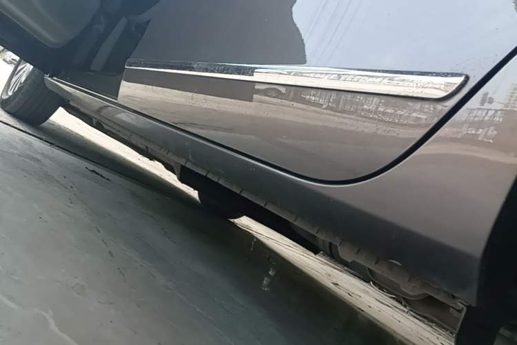 Used Buick GL8 2021 Land Cruiser Executive 652T Premium Model Left Side Sill