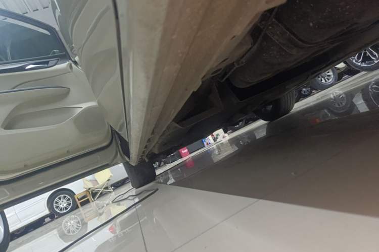 Used Buick GL8 2021 ES Landtrek 653T Comfort Edition Left Side Sill