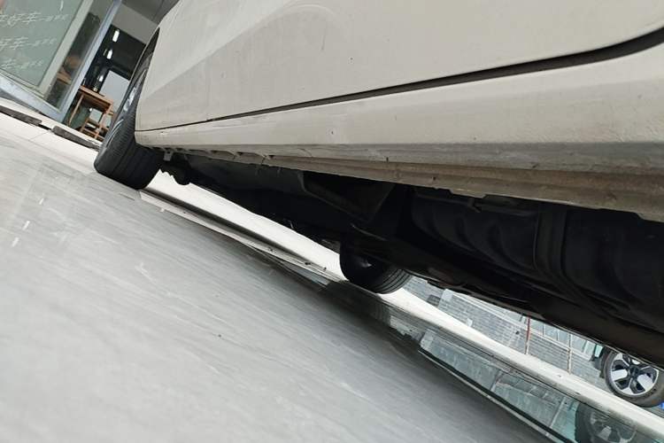 Used Buick GL8 2021 ES Land Cruiser 653T Luxury Edition Left Side Sill