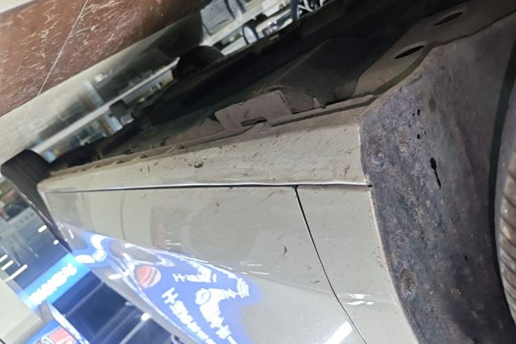 Used Buick GL8 2021 ES Landtrek 653T Comfort Edition Left Side Sill