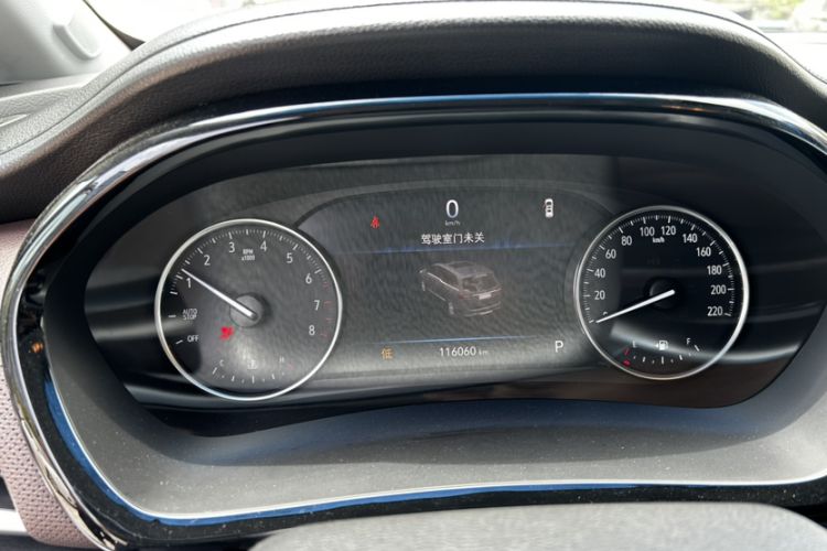 Used Buick GL8 2021 Land Cruiser Executive Class 652T Luxury Model Odometer Close Up