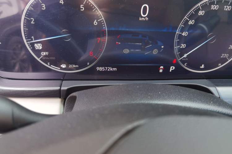 Used Buick GL8 2021 ES Landtrek 653T Comfort Edition Odometer Close Up