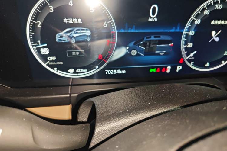 Used Buick GL8 2021 ES Land Cruiser 653T Luxury Edition Odometer Close Up