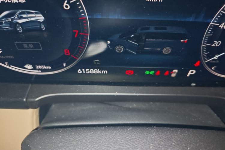 Used Buick GL8 2021 ES Landtrek 653T Smart Luxury Model Odometer Close Up