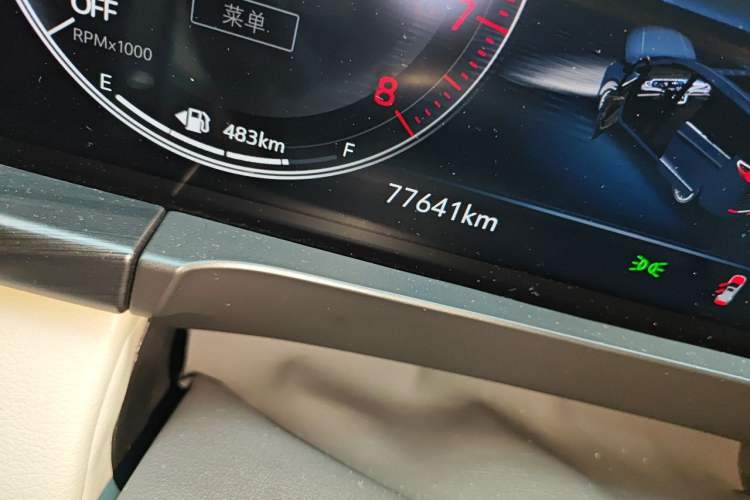 Used Buick GL8 2021 ES Landtrek 653T Comfort Edition Odometer Close Up