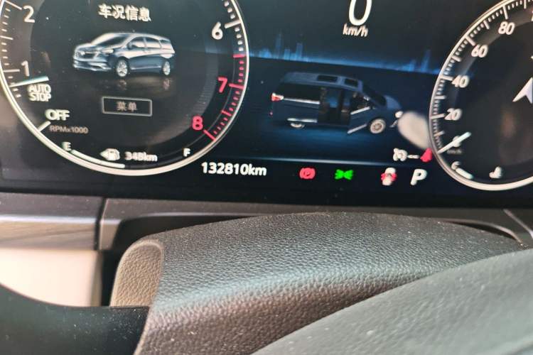 Used Buick GL8 2021 ES Landtrek 653T Comfort Edition Odometer Close Up