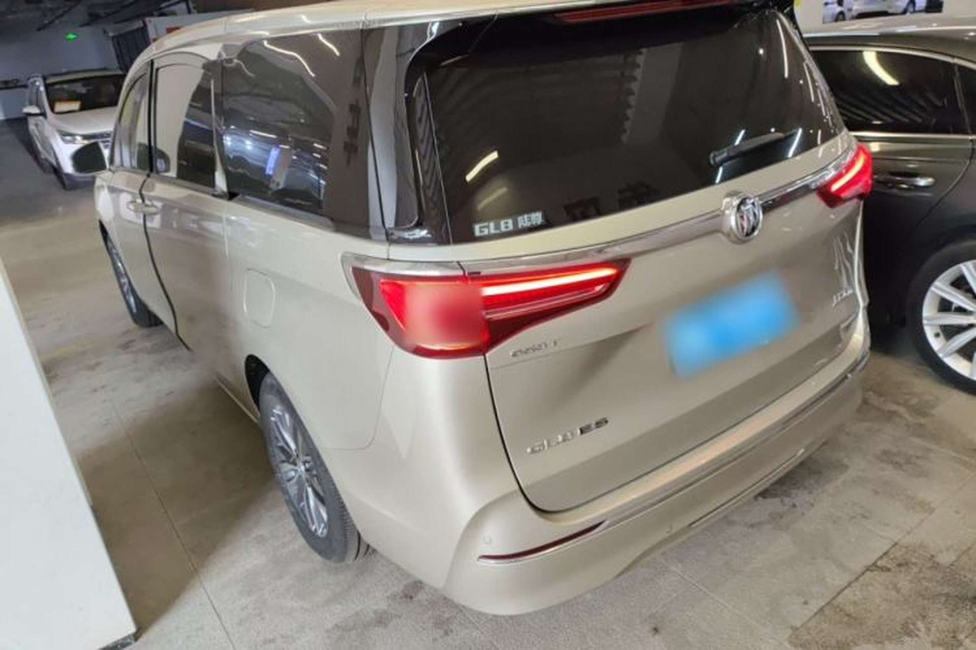 Used Buick GL8 2021 ES Landtrek 653T Comfort Edition Rear Left 45 Deg