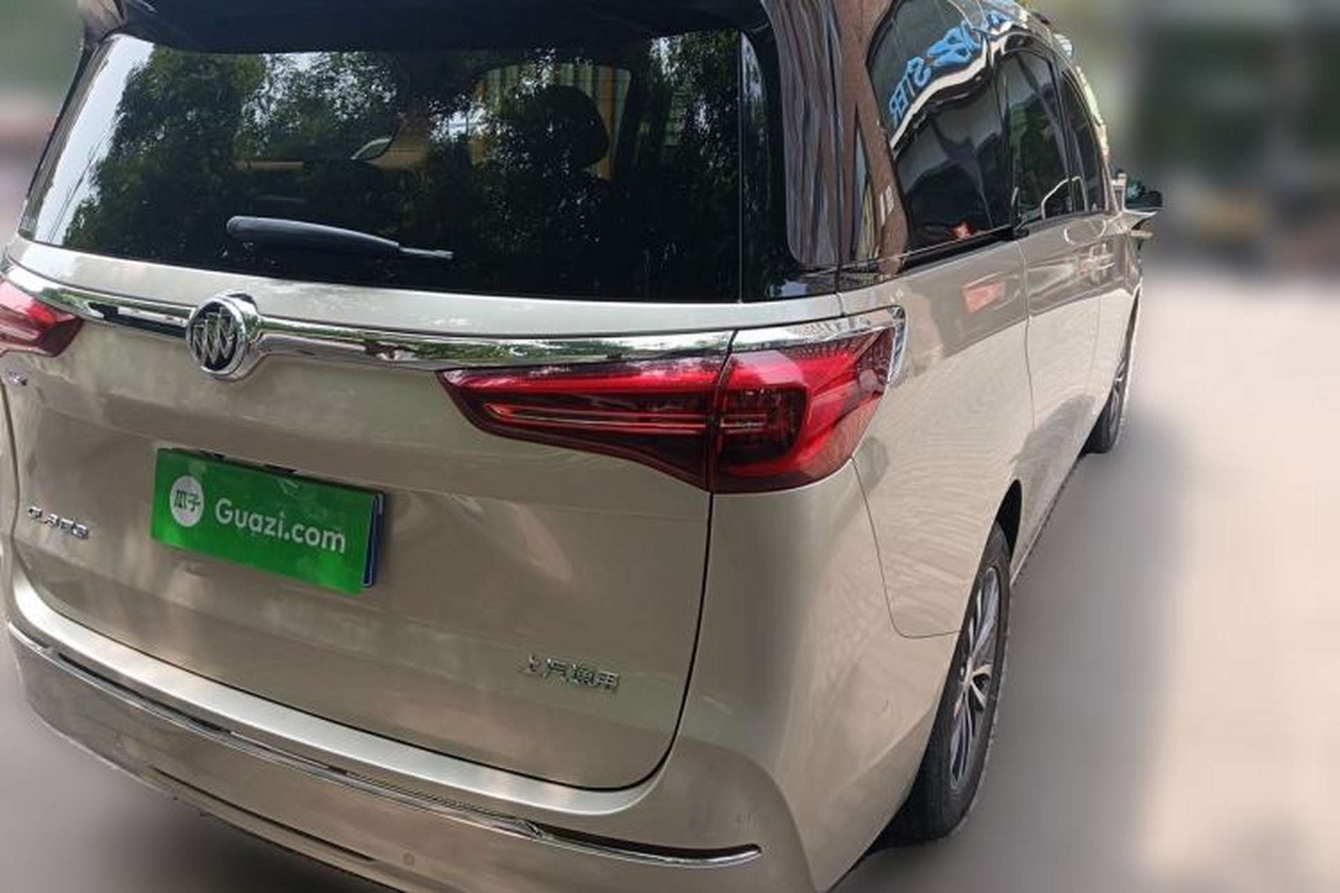 Used Buick GL8 2021 ES Land Cruiser 653T Luxury Edition Rear Right 45 Deg