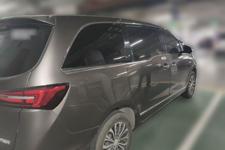 Used Buick GL8 2021 Land Cruiser Executive Class 652T Smart Luxury Model Rear Right 45 Deg