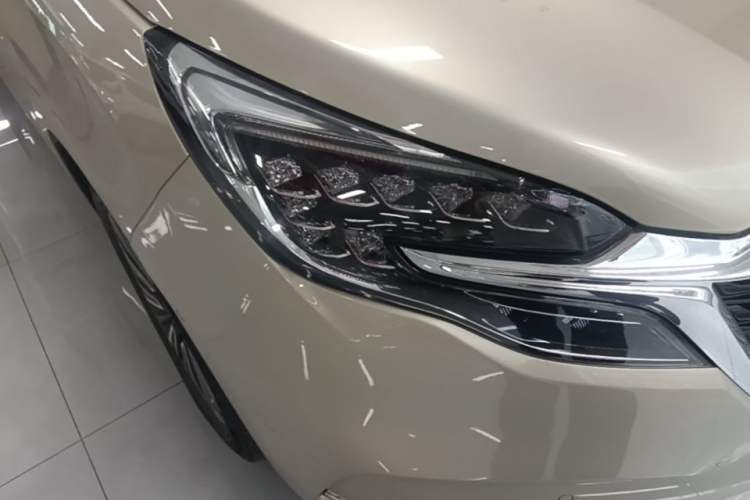 Used Buick GL8 2021 ES Landtrek 653T Luxury Model Right Front Headlight