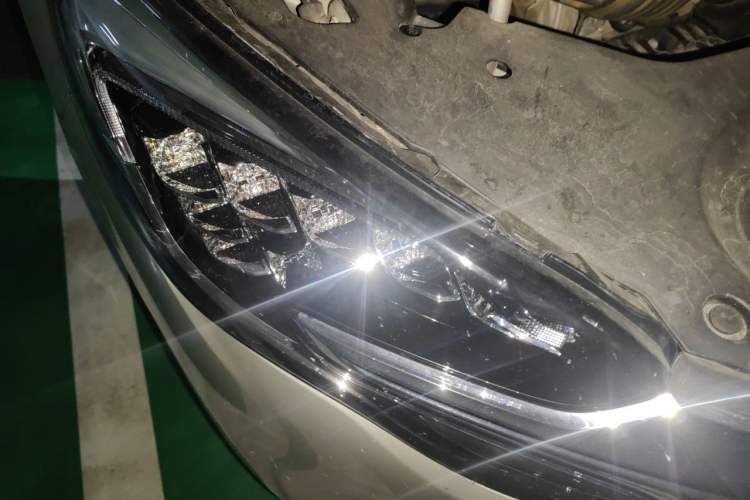 Used Buick GL8 2021 ES Landtrek 653T Luxury Model Right Front Headlight