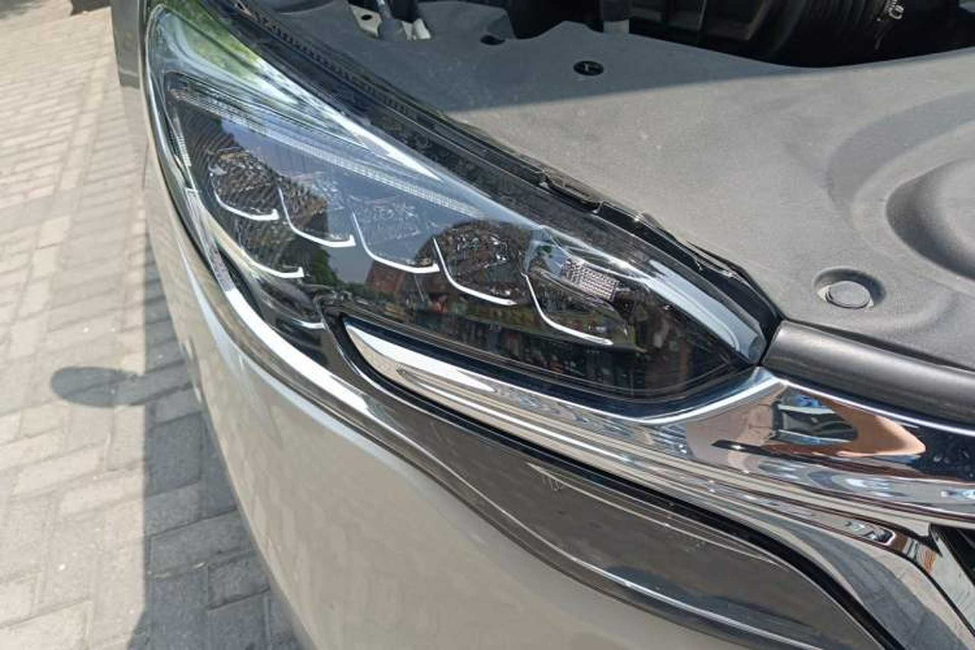 Used Buick GL8 2021 ES Land Cruiser 653T Luxury Edition Right Front Headlight